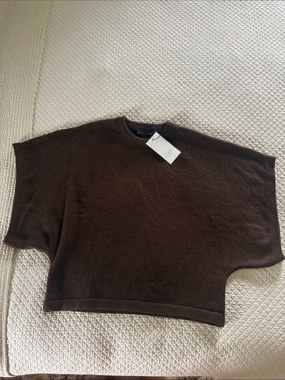 Zara Women's Dark Brown Crewneck Boxy Sweater. NWT